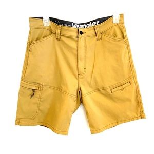 Men’s Wrangler All Terrain Cargo Shorts Size 36